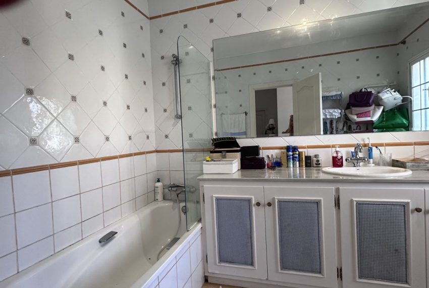 R5117947-Villa-For-Sale-Bel-Air-Detached-3-Beds-210-Built-8