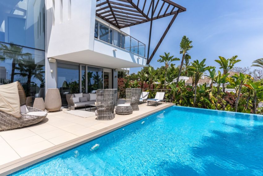 R5118889-Townhouse-For-Sale-Sierra-Blanca-Terraced-4-Beds-500-Built-16