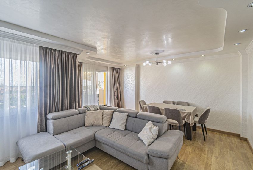 R5119162-Apartment-For-Sale-Diana-Park-Penthouse-2-Beds-86-Built-2