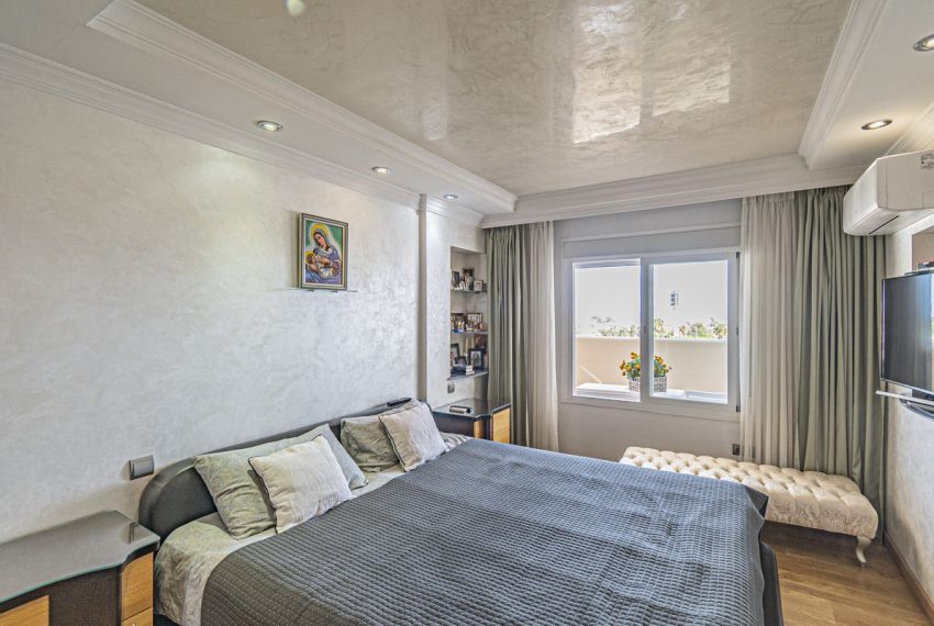 R5119162-Apartment-For-Sale-Diana-Park-Penthouse-2-Beds-86-Built-4
