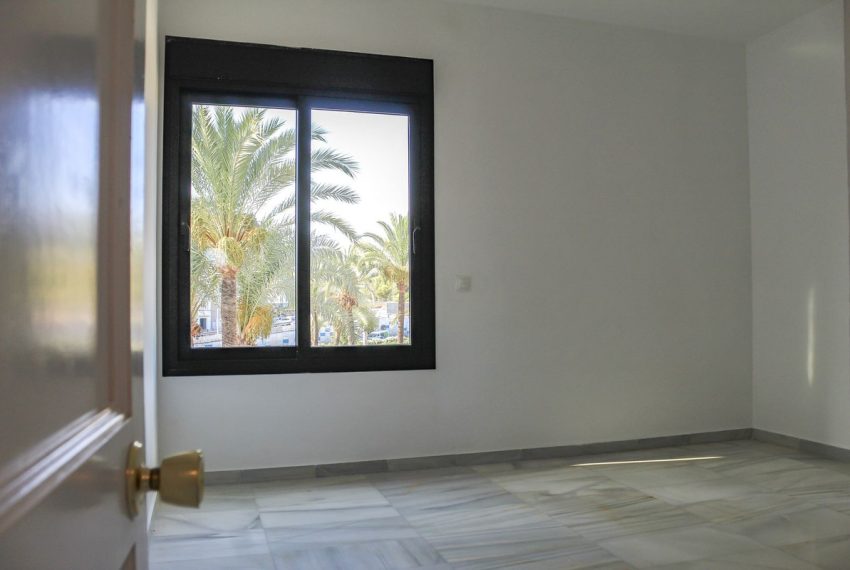 R5119768-Apartment-For-Sale-Puerto-Banus-Penthouse-Duplex-3-Beds-180-Built-10
