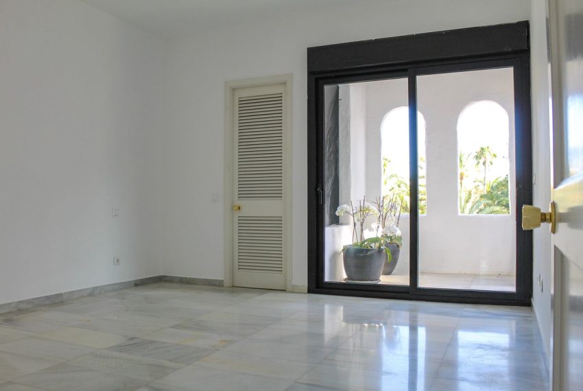 R5119768-Apartment-For-Sale-Puerto-Banus-Penthouse-Duplex-3-Beds-180-Built-8