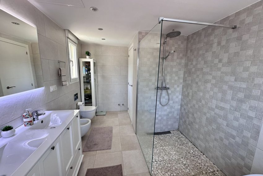R5119975-Villa-For-Sale-Marbella-Detached-3-Beds-138-Built-13