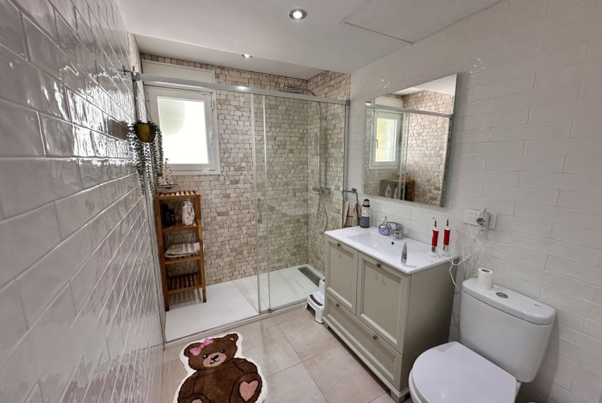 R5119975-Villa-For-Sale-Marbella-Detached-3-Beds-138-Built-16