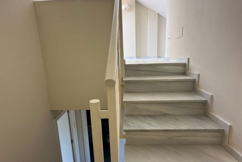 R5120116-Villa-For-Sale-Calahonda-Semi-Detached-3-Beds-213-Built-13