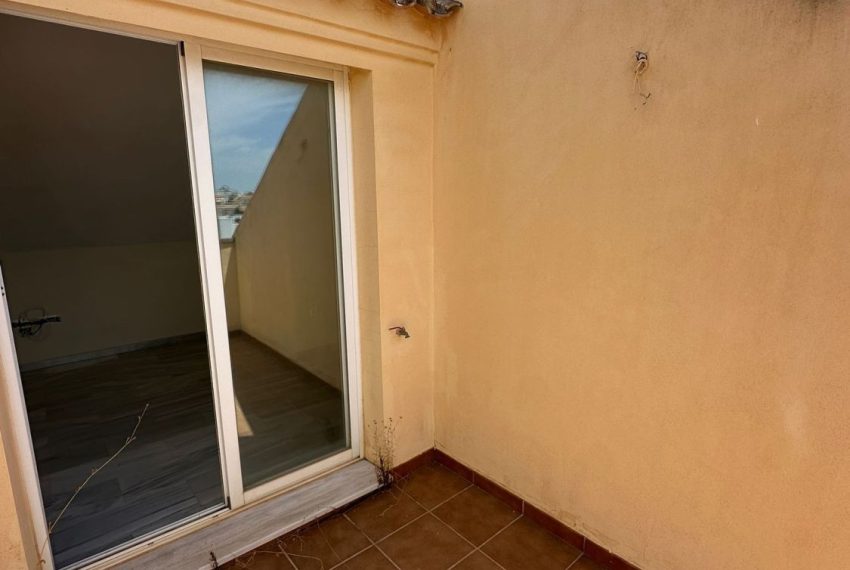 R5120134-Villa-For-Sale-Calahonda-Semi-Detached-3-Beds-213-Built-1