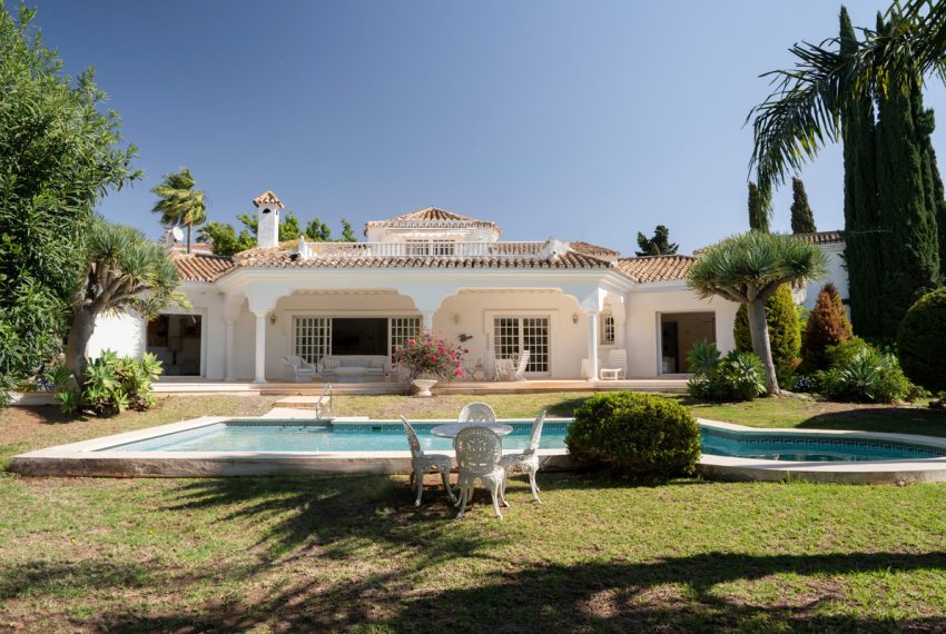 R5120155-Villa-For-Sale-El-Paraiso-Detached-4-Beds-589-Built-1