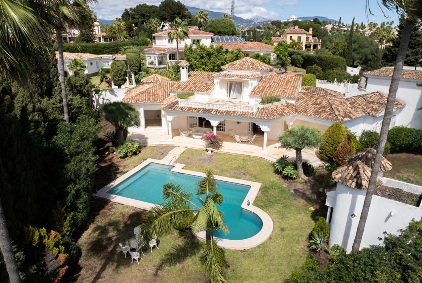 R5120155-Villa-For-Sale-El-Paraiso-Detached-4-Beds-589-Built