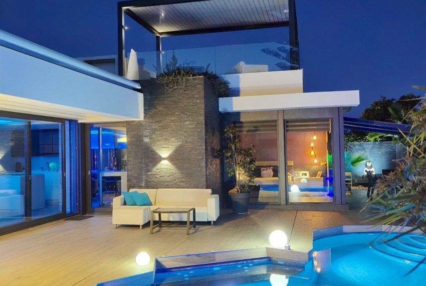 R5120677-Villa-For-Sale-Las-Chapas-Detached-4-Beds-360-Built-18