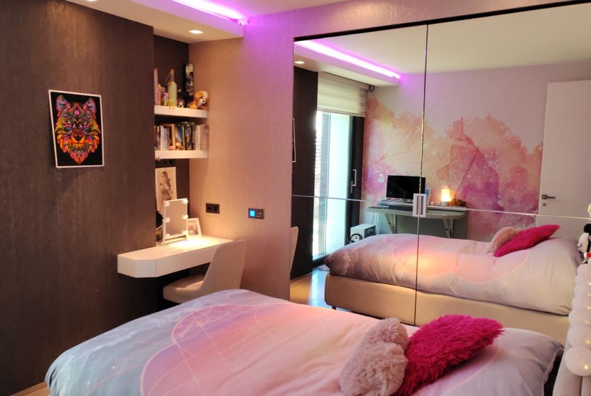 R5120677-Villa-For-Sale-Las-Chapas-Detached-4-Beds-360-Built-3