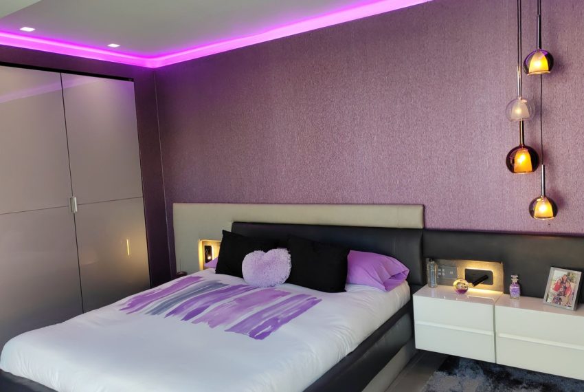 R5120677-Villa-For-Sale-Las-Chapas-Detached-4-Beds-360-Built-7