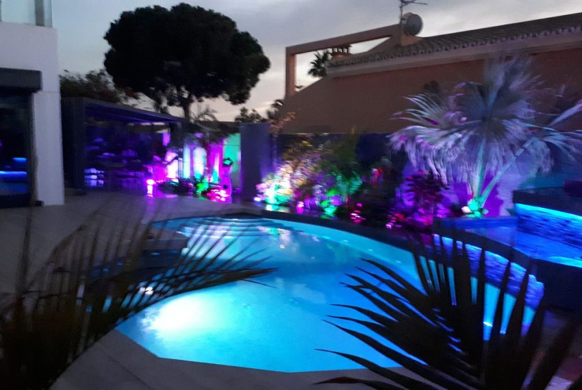 R5120677-Villa-For-Sale-Las-Chapas-Detached-4-Beds-360-Built