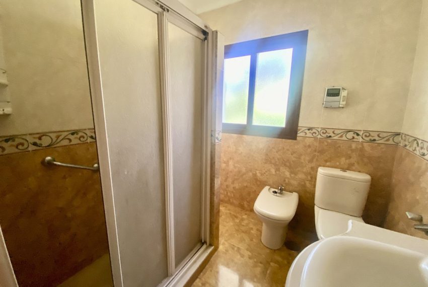 R5121949-Villa-For-Sale-Estepona-Semi-Detached-3-Beds-120-Built-16