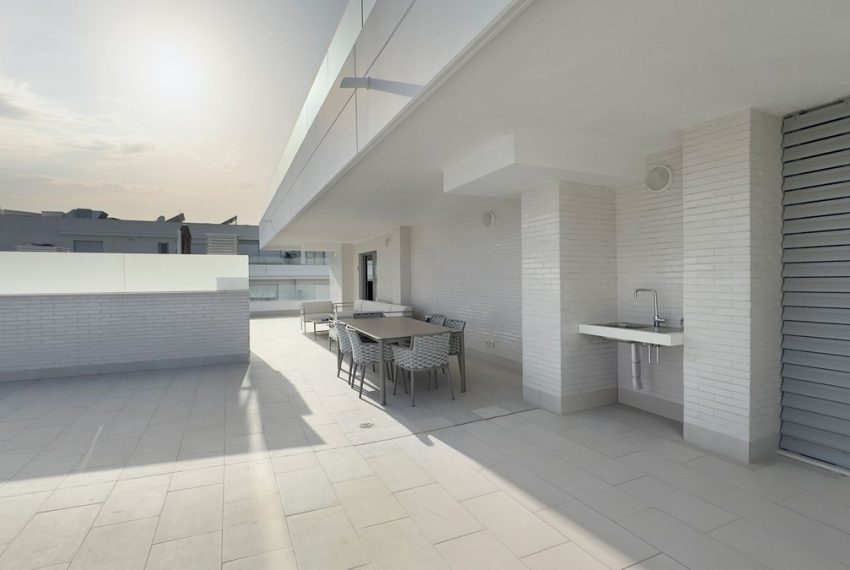 R5122717-Apartment-For-Sale-Nueva-Andalucia-Penthouse-3-Beds-132-Built