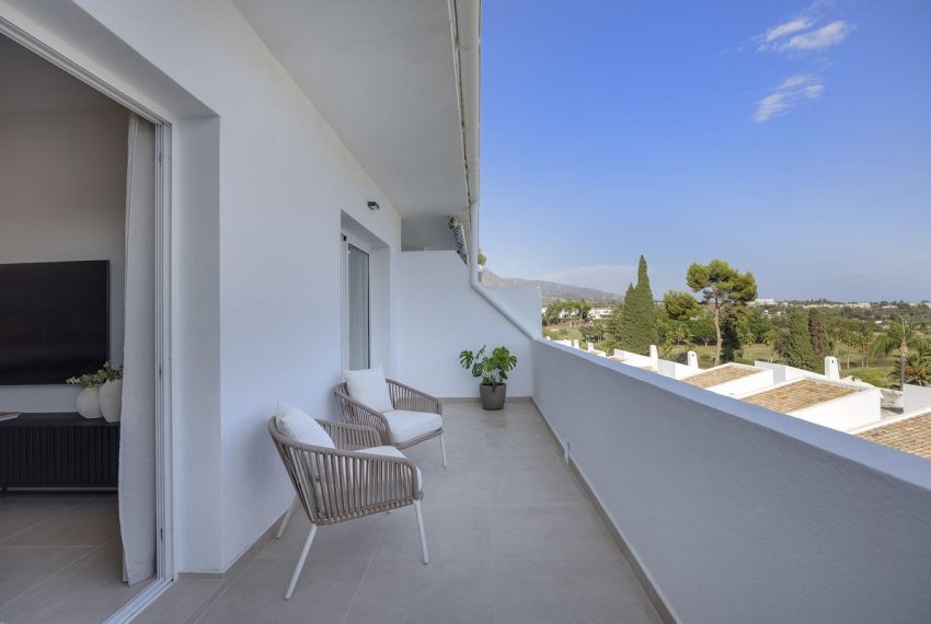 R5122720-Apartment-For-Sale-Nueva-Andalucia-Penthouse-3-Beds-109-Built-8