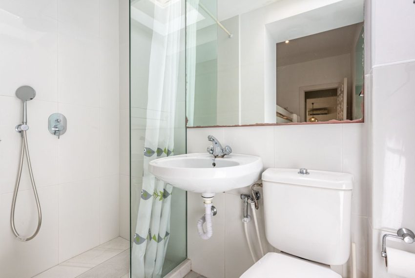 R5122906-Villa-For-Sale-Los-Monteros-Semi-Detached-7-Beds-238-Built-14