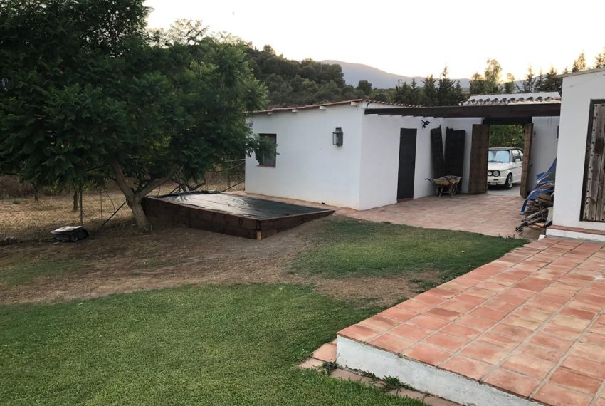 R5122984-Villa-For-Sale-Estepona-Finca-4-Beds-320-Built-18