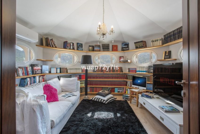 R5123872-Villa-For-Sale-Benahavis-Detached-5-Beds-527-Built-6