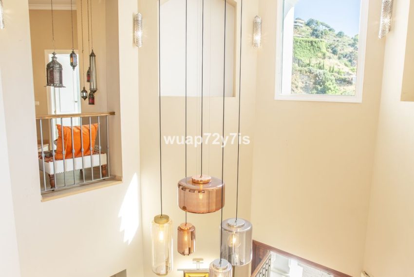 R5123872-Villa-For-Sale-Benahavis-Detached-5-Beds-527-Built-7