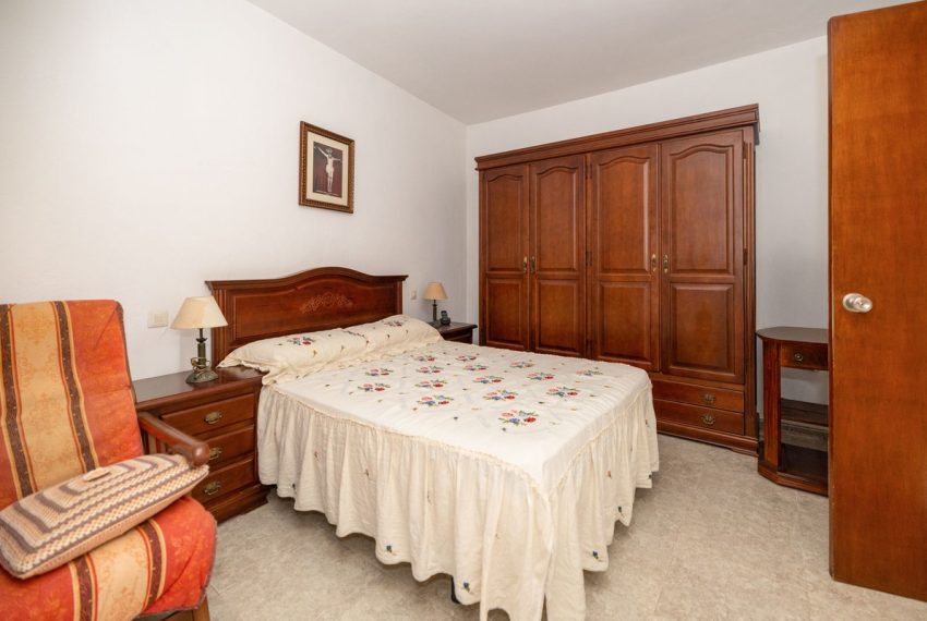 R5123968-Villa-For-Sale-Estepona-Semi-Detached-4-Beds-116-Built-12
