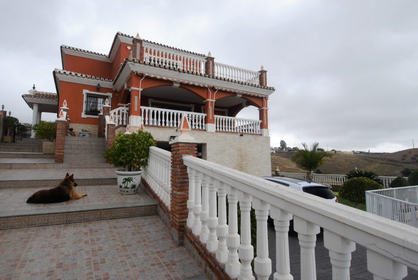 R2670854-Villa-For-Sale-La-Cala-de-Mijas-Finca-5-Beds-492-Built-1