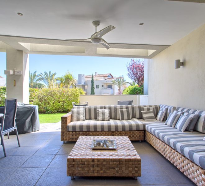 R3183244-Image 1-Ground Floor - 3 Beds - 200 Built
