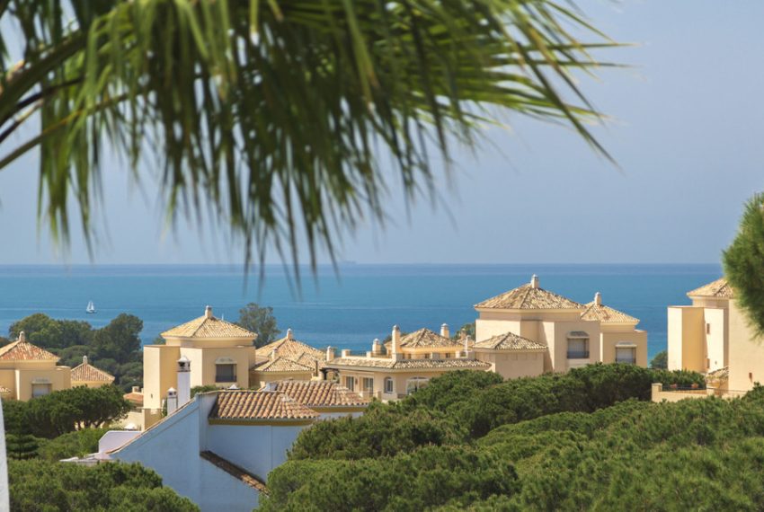 R3437890-Villa-For-Sale-Elviria-Detached-4-Beds-404-Built-13