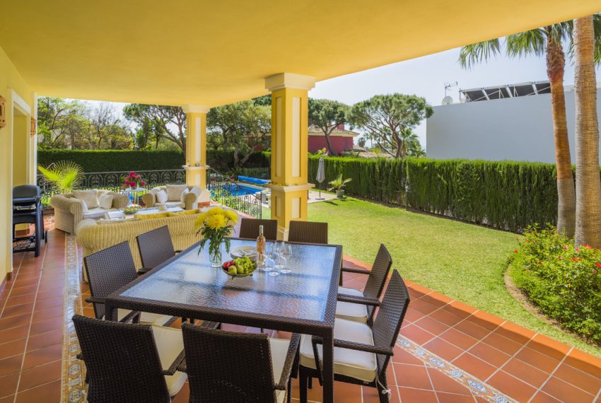 R3437890-Villa-For-Sale-Elviria-Detached-4-Beds-404-Built-5