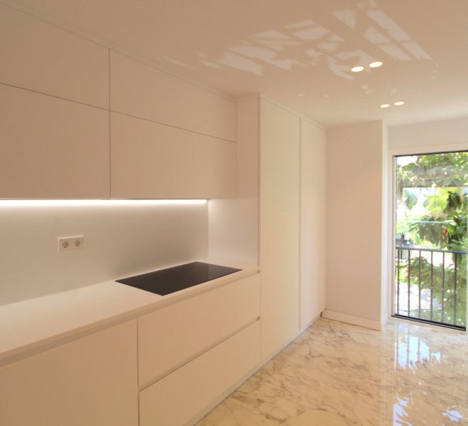 R3687089-Image 1-Penthouse - 3 Beds - 129 Built