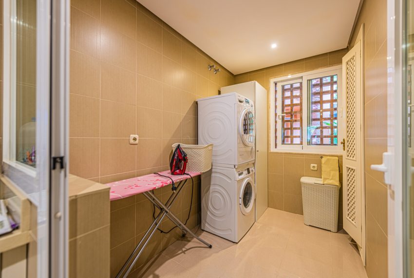 R3738733-Apartment-For-Sale-Nueva-Andalucia-Middle-Floor-3-Beds-152-Built-16