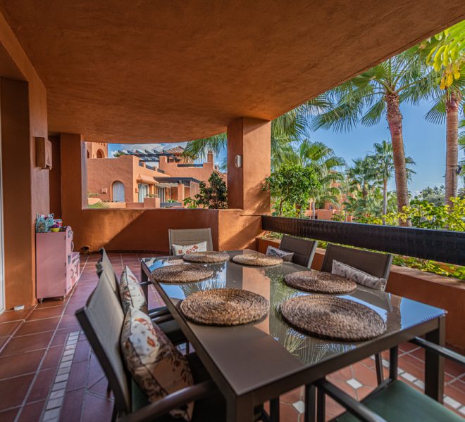 R3738733-Image 1-Middle Floor - 3 Beds - 152 Built