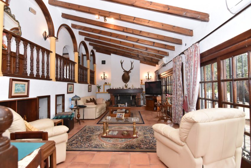 R4110265-Villa-For-Sale-Mijas-Finca-8-Beds-400-Built-15