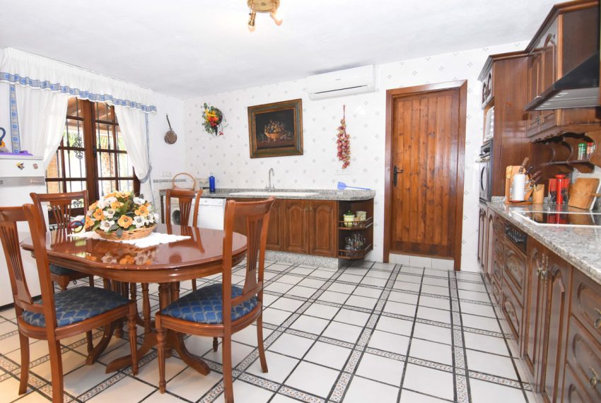 R4110265-Villa-For-Sale-Mijas-Finca-8-Beds-400-Built-19