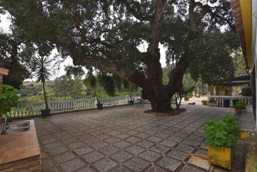 R4110265-Villa-For-Sale-Mijas-Finca-8-Beds-400-Built-6