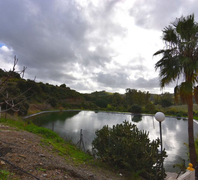 R4110265-Image 1-Finca - 8 Beds - 400 Built