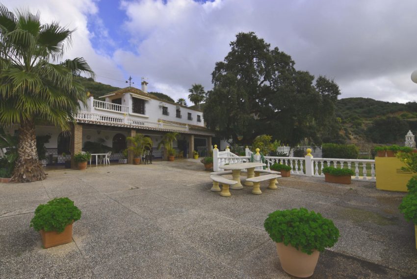 R4110265-Villa-For-Sale-Mijas-Finca-8-Beds-400-Built-8