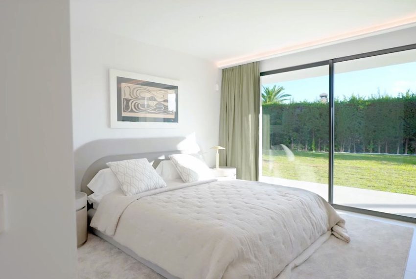 R4218943-Villa-For-Sale-The-Golden-Mile-Detached-5-Beds-405-Built-18