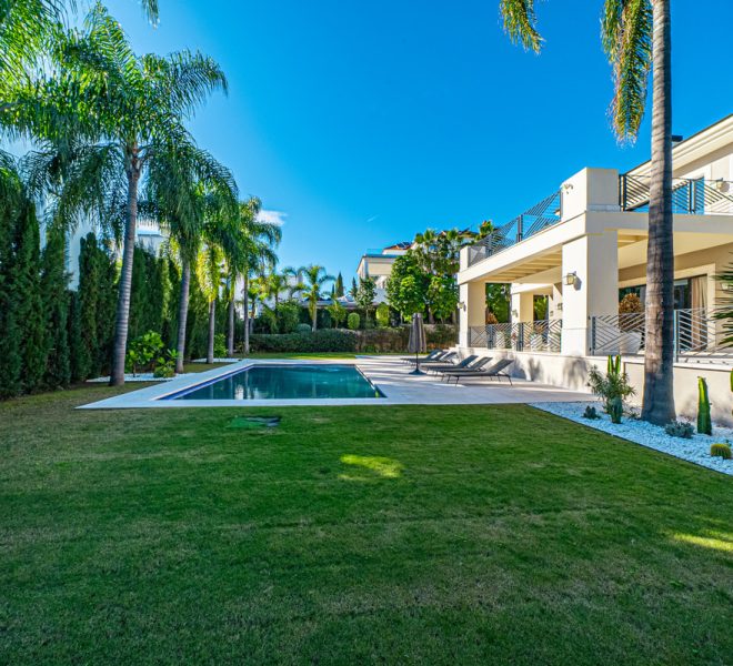 R4229695-Image 1-Detached - 6 Beds - 526 Built