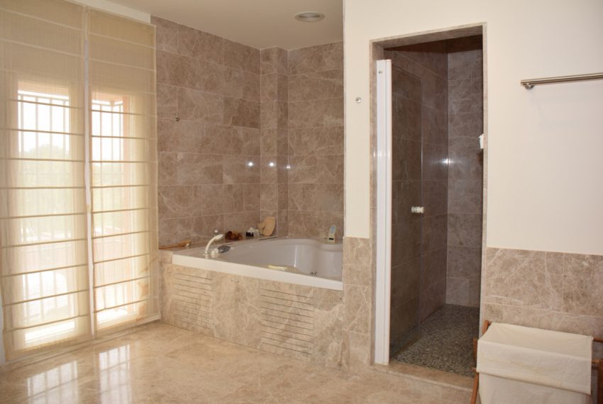 R4310296-Villa-For-Sale-Santa-Clara-Detached-4-Beds-707-Built-18