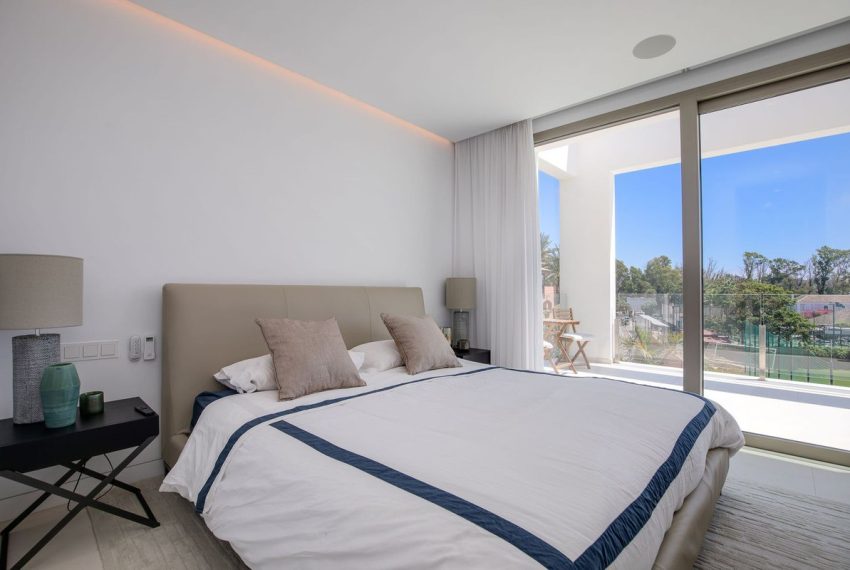 R4318228-Villa-For-Sale-Guadalmina-Baja-Detached-4-Beds-673-Built-19