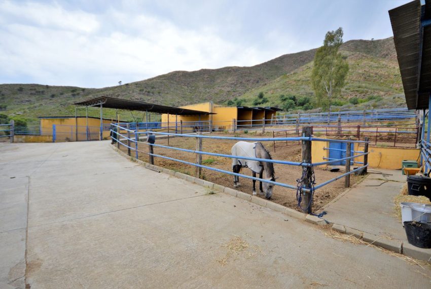 R4332358-Villa-For-Sale-Mijas-Finca-9-Beds-869-Built-3