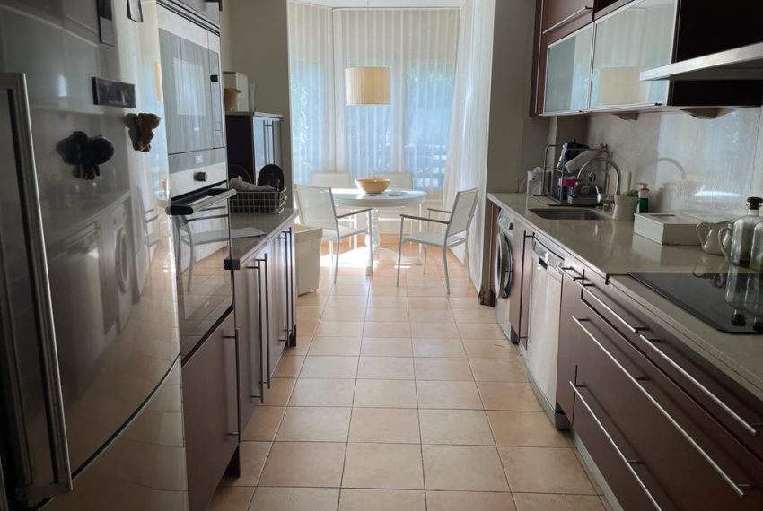 R4345459-Apartment-For-Sale-The-Golden-Mile-Ground-Floor-3-Beds-250-Built-9