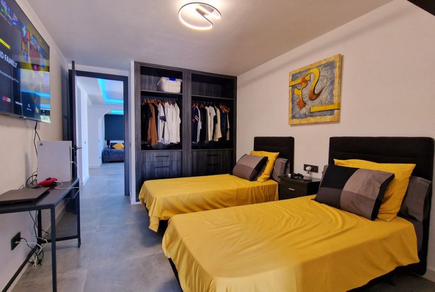 R4352458-Villa-For-Sale-San-Pedro-de-Alcantara-Detached-3-Beds-238-Built-16