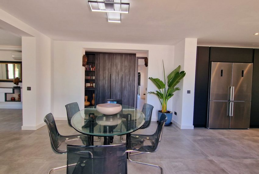 R4352458-Villa-For-Sale-San-Pedro-de-Alcantara-Detached-3-Beds-238-Built-8