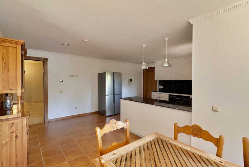 R4359958-Villa-For-Sale-The-Golden-Mile-Detached-5-Beds-991-Built-15