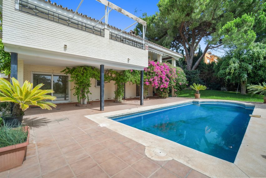 R4380433-Villa-For-Sale-Guadalmina-Alta-Detached-4-Beds-307-Built-5