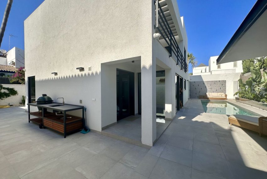 R4409782-Villa-For-Sale-Puerto-Banus-Detached-4-Beds-226-Built-6