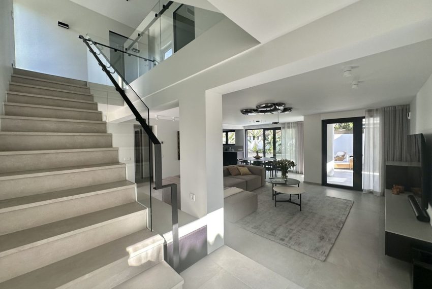 R4409782-Villa-For-Sale-Puerto-Banus-Detached-4-Beds-226-Built-7