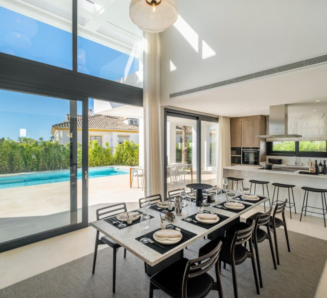 R4410667-Image 1-Detached - 6 Beds - 582 Built