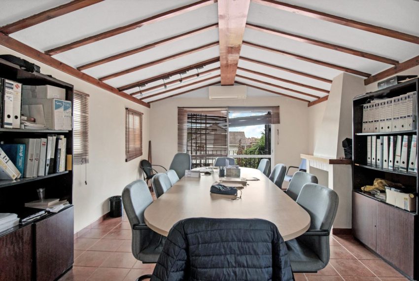 R4438777-Villa-For-Sale-Marbella-Detached-7-Beds-821-Built-15